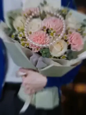 Köle aşıktan şarkı tanrısı oluyor