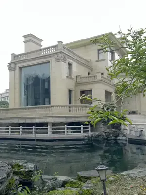 Maskeli kraliçenin intikamı